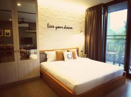 Live Your Dream Khaoyai, apartment in Phayayen