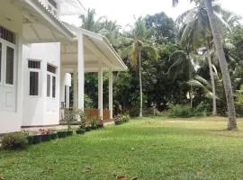White House - Orange Hill Avenue
