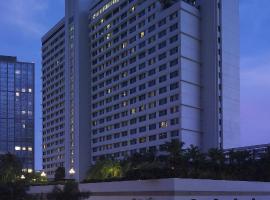 New World Makati Hotel, Manila, отель в Маниле