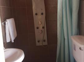 Doctina Beach Resort, hotell sihtkohas Buluba