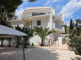 villa aurora, hotel in Giardini Naxos