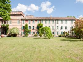 La Casa Grande di Corte Italia, hotel med parkering i Sorga