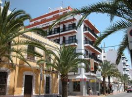 Apartamentos Ebusus, hotel di Santa Eularia des Riu