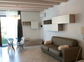 Paradeisos Residence Sas, serviced apartment in Somma Lombardo