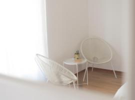 The Minimal House, hotel ieftin din Bombarral