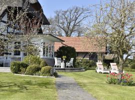 Fachwerkhaus, cheap hotel in Ahrenshoop