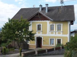 Hartl Apartments, hotel with parking in Kirchberg ob der Donau