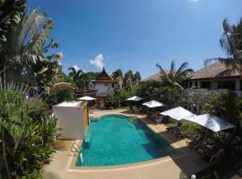 Babylon Pool Villas, hotel de playa en Nai Harn Beach