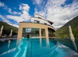 Heart Hotel Grischuna