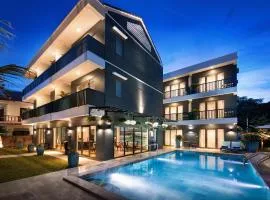 The Blue Alcove Hotel