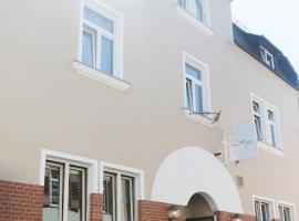 Cottage Rheingau Hotel, cottage in Walluf