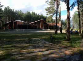 Hotel Visitor Center, ξενοδοχείο σε Omalo