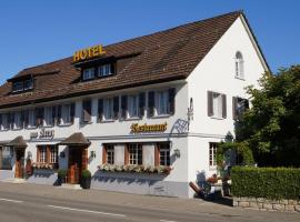 Hotel Restaurant Kreuz, hotel with parking in Kaiserstuhl