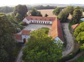 La Ferme du Bois Quesnoy, hotel na may parking sa Saint-Pol-sur-Ternoise