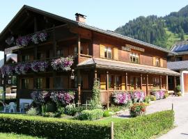 Ferienbauernhof Moosbrugger, hotel v destinaci Schoppernau