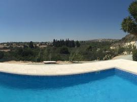 Orchard View Cottage, hotel v destinaci Maroni
