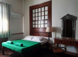 Casa Tentay, Cama e café (B&B) em Iloilo