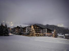 Hotel Almhof Schneider, Hotel in Lech am Arlberg