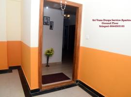 Sri Vana Durga Service Apartment, hotell sihtkohas Sringeri