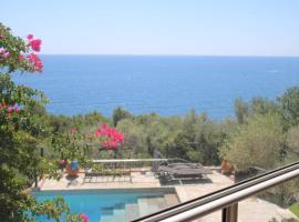 Villa in Cap Corse, casa de temporada em San-Martino-di-Lota