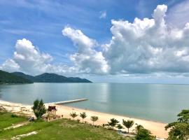 By the sea Beach BABY, hotel v destinácii Batu Ferringhi