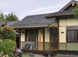 Villa Kota Bunga Ade Type Jepang - 0222, rumah percutian di Cibadak