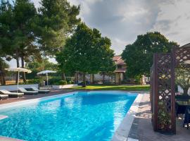 Villa dei Tigli Resort & SPA, hotel dengan parkir di Pietrelcina