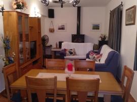 Casa Rural Cerca Del Caminito Del Rey Ardales, hotel in Ardales