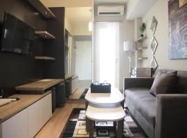Deluxe and Comfortable 2BR The Springlake Summarecon Apartment By Travelio