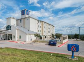 Motel 6-Marble Falls, TX, viešbutis mieste Marbl Folsas
