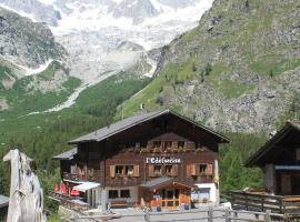 Hotel Edelweiss, hotel v destinaci La Fouly