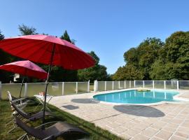 Vintage Mansion in Saint Aubin sur Loire with Pool, holiday home in Bourbon-Lancy