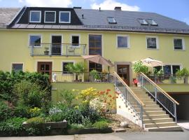 Ferienhof Jungkunz, hotel with parking in Schwarzenbach am Wald