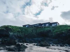 Brenna - Ocean View Apartment