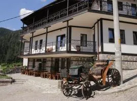 Family hotel Valchanovata Kashta