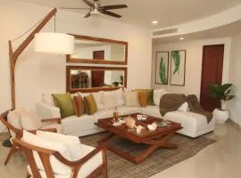 Beachfront at Las Gavias Grand 216