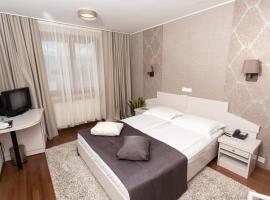 Hotel Fenyõ Conference & Spa, khách sạn 3 sao ở Miercurea-Ciuc