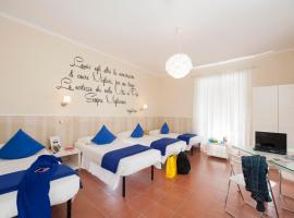 Budget Rooms Des Arts, hostel in Rome