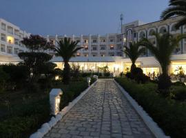 Chiraz Club - Families Only, hotell sihtkohas Monastir