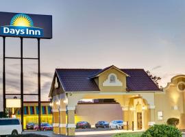 Days Inn by Wyndham Louisville Airport Fair and Expo Center, hotell i Louisville