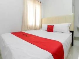 RedDoorz near Siloam Hospital Palembang