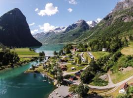 Oldevatn Camping, pet-friendly hotel in Olden