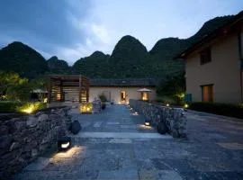 Yangshuo Yulong River Vision Villa