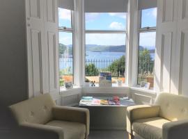 Invercloy Guest House, hotel romantico a Oban