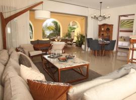 Petit Luxe Las Gavias Grand 217