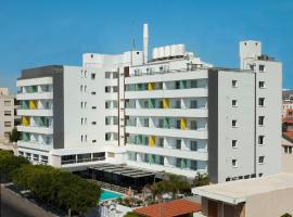 Pefkos City Hotel, hotel in Limassol
