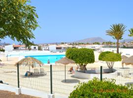New renovated duplex near the ocean located in Tenerife Sur, hotel in Costa Del Silencio