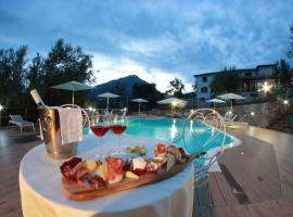 Tenuta Terre di Bosco Oasi di Relax nel Cilento – hotel w mieście San Giovanni a Piro