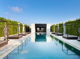 eqUILIBRIA Seminyak, hotel in Seminyak