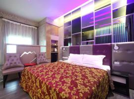 Rose Garden Motel, hotel near Old Cishan Railway Station, Qishan